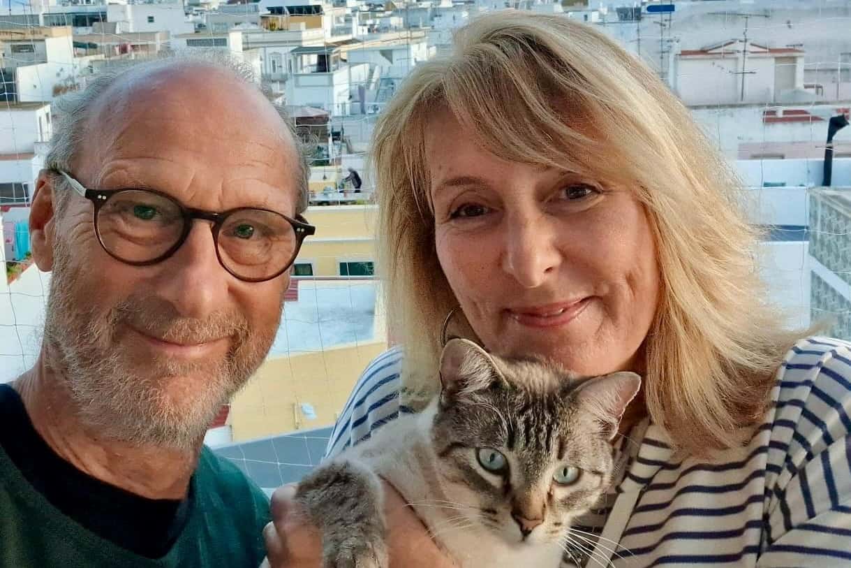 Contacta casinha na baixa olhão - de eigenaren met kat Sjakie